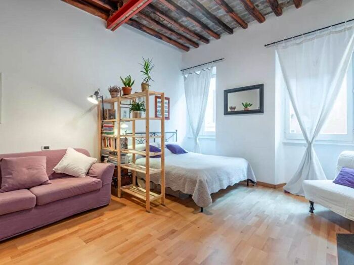 Appartamento monolocale in affitto in Via dell'Orso, Piazza Navona, Roma