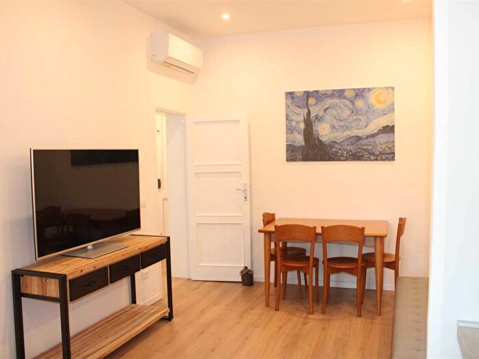 Appartamento bilocale in affitto in Viale Francesco Redi, Porta al Prato San Jacopino, Firenze