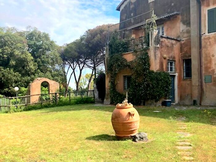 Casa con 6 locali in affitto in Via del Ponte delle Memorie, Ostia Antica, Roma