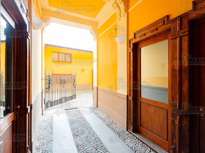 Appartamento bilocale in affitto in Via Antonio Pollaiuolo, Isola, Milano