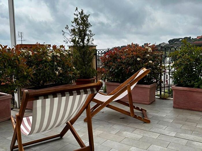 Casa trilocale in affitto in Centro, Varazze