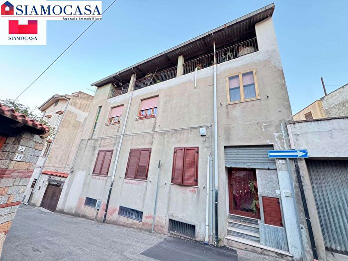 Casa con 6 locali in vendita in Guspini