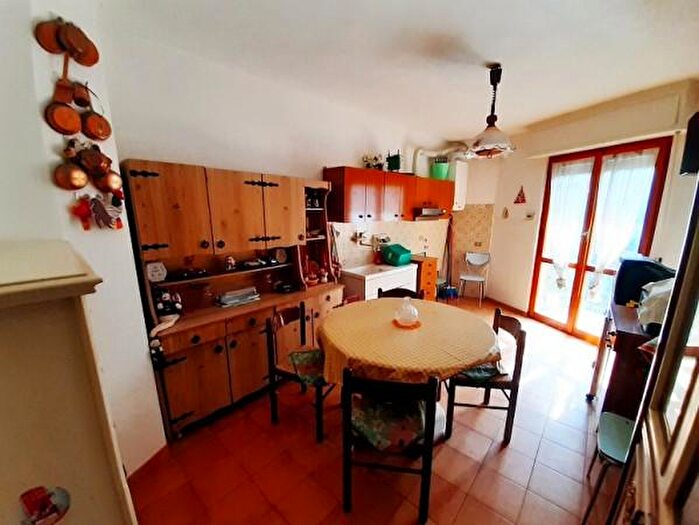 Appartamento quadrilocale in vendita in Moconesi