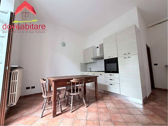 Appartamento bilocale in affitto in Piazza Vittorio Veneto, Centro, Pinerolo