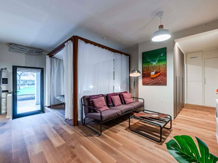 Appartamento trilocale in affitto in Corso San Gottardo, Milano