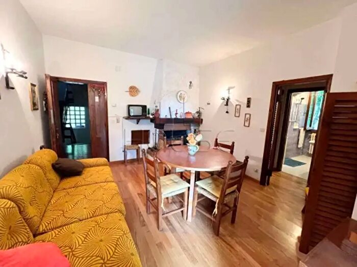 Appartamento trilocale in vendita in Via Faggeta, Caprese Michelangelo