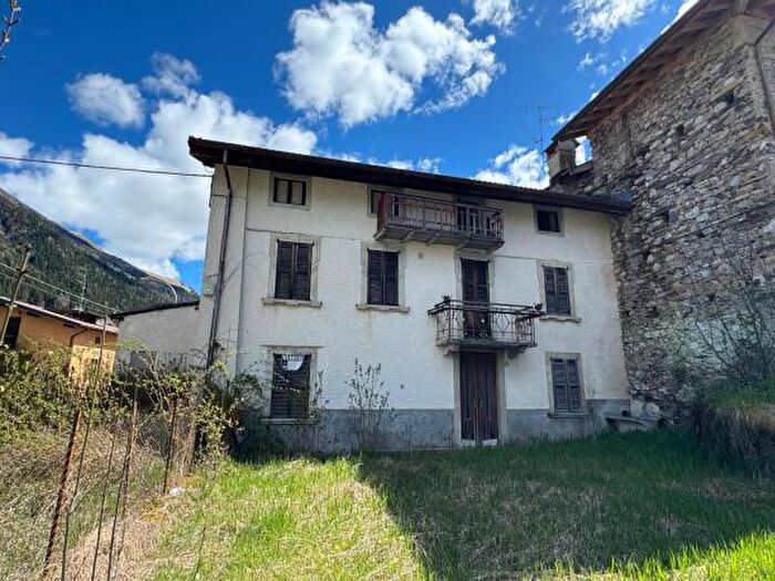 Casa con 5 locali in vendita in Via Serta, Schilpario