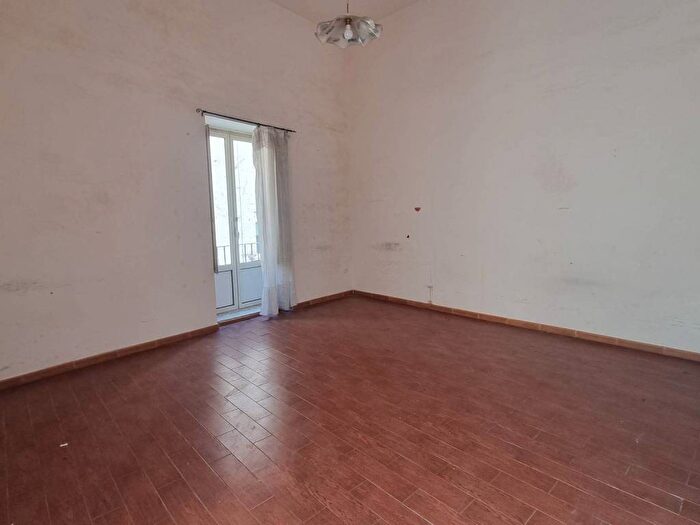 Appartamento trilocale in vendita in Via Cesare d'Engenio, Quartieri Spagnoli, Napoli