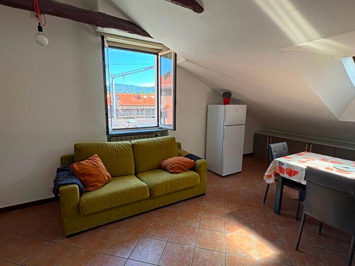 Casa bilocale in affitto in Via Modena, Regio Parco, Torino