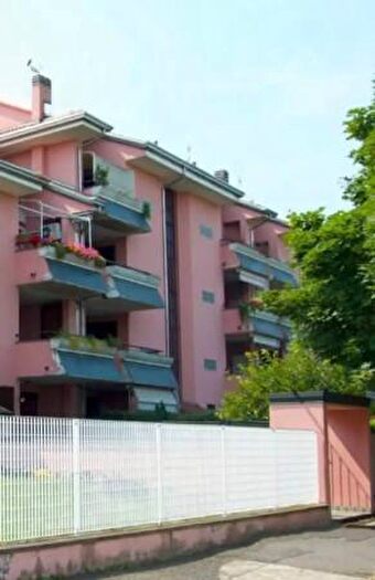 Appartamento quadrilocale in vendita in Via Guglielmo Marconi, Sannazzaro De Burgondi