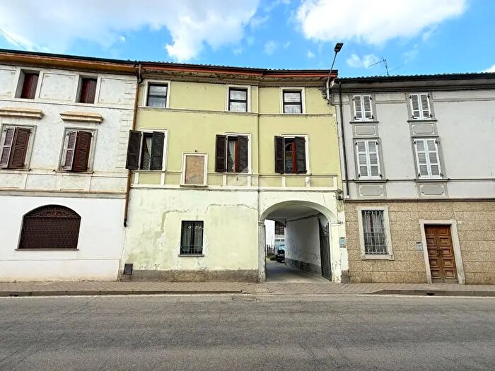 Case in Vendita e in Affitto - 3