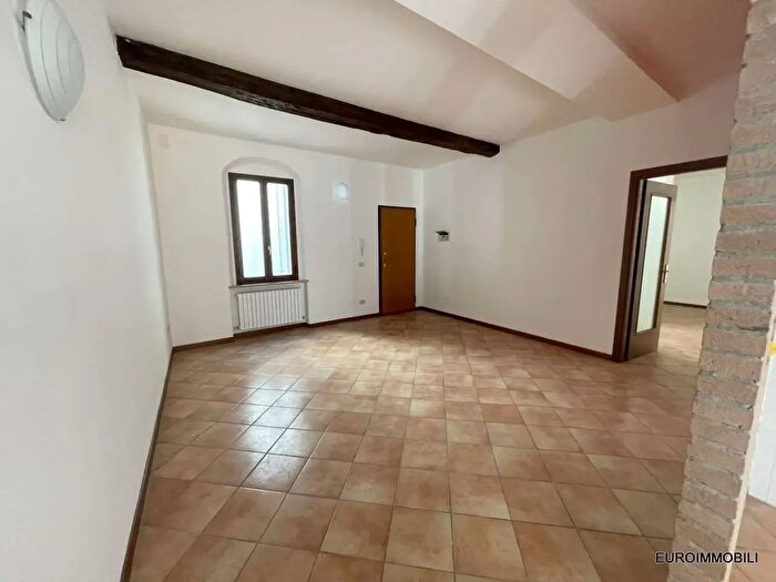 Appartamento quadrilocale in affitto in Strada XX Settembre, Parma