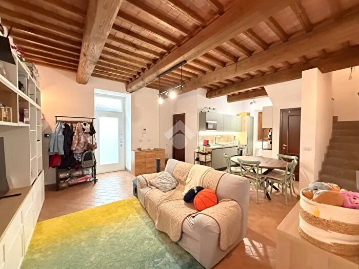 Appartamento quadrilocale in vendita in Via Valerio Tedeschi, Viterbo