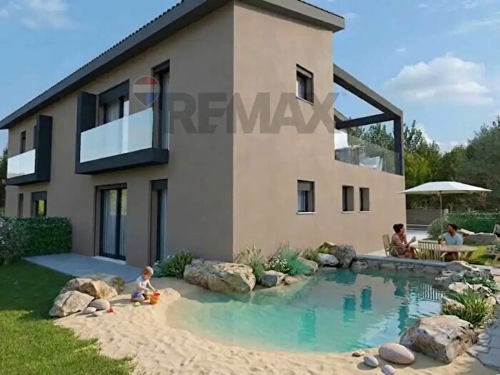 Casa con 6 locali in vendita in Treviso