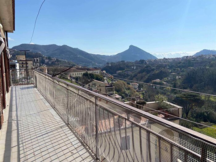 Appartamento trilocale in vendita in Cava De Tirreni