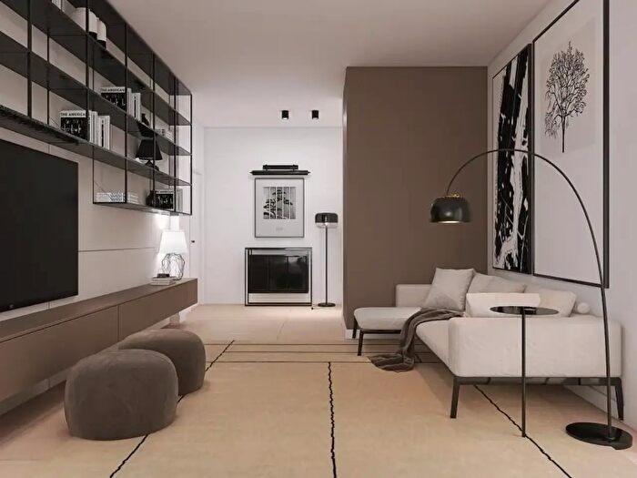 Appartamento con 6 locali in vendita in Via Ippolito Nievo, Ferrara