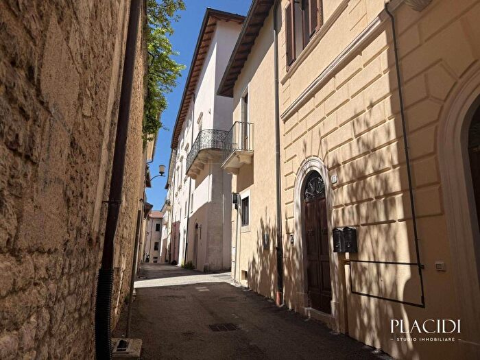 Appartamento quadrilocale in affitto in Via Navelli, Duomo Fontana Luminosa, LAquila
