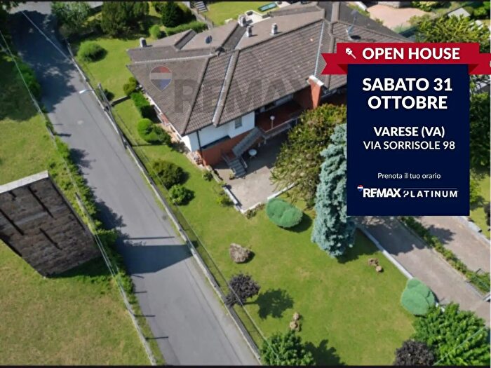 Casa quadrilocale in vendita in Via Sorrisole, Varese