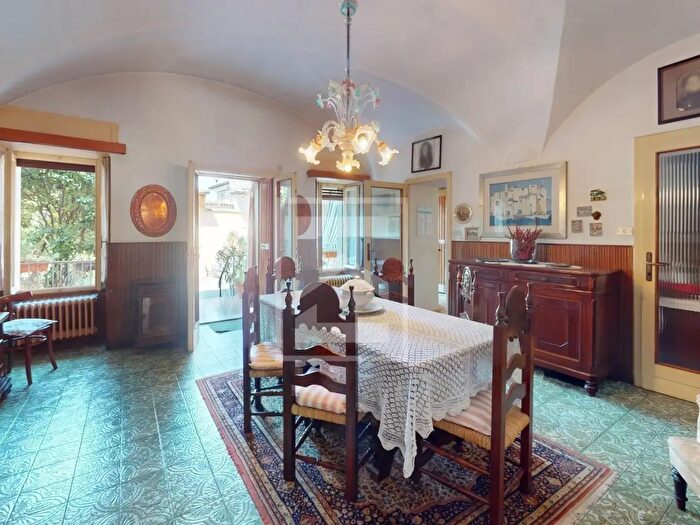 Casa con 6 locali in vendita in Via Trento O Trieste, Lonato del Garda