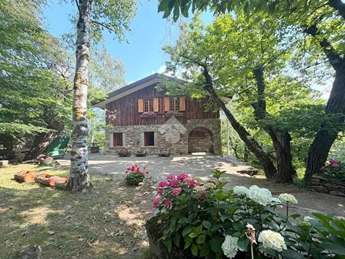 Casa con 5 locali in vendita in Frazione Martinetti, San Giorio Di Susa