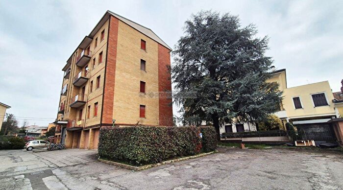 Appartamento trilocale in vendita in Via Kennedy, Giussano