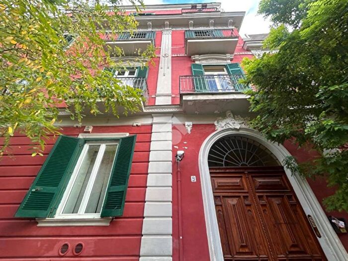 Appartamento bilocale in affitto in Via Giuseppe Cotronei, Vomero, Napoli