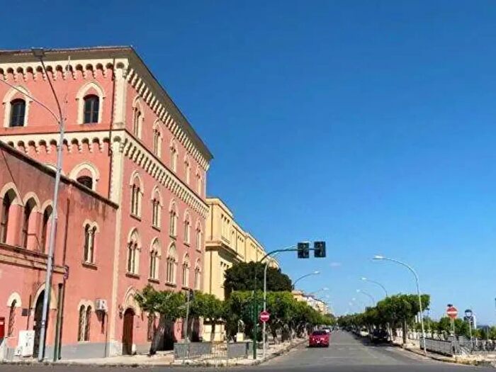 Appartamento con 6 locali in vendita in Viale della Vittoria, Agrigento