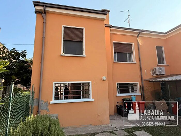 Case in Vendita e in Affitto - 3