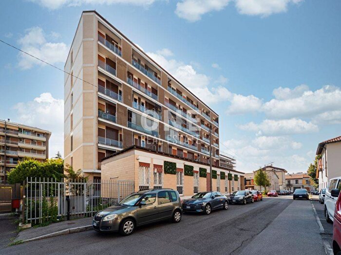 Casa con 6 locali in vendita in Via Melette di Gallio, Triante, Monza