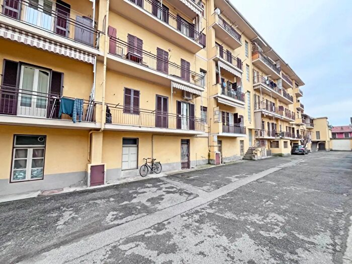 Appartamento bilocale in vendita in Viale Castelfidardo, Pinerolo