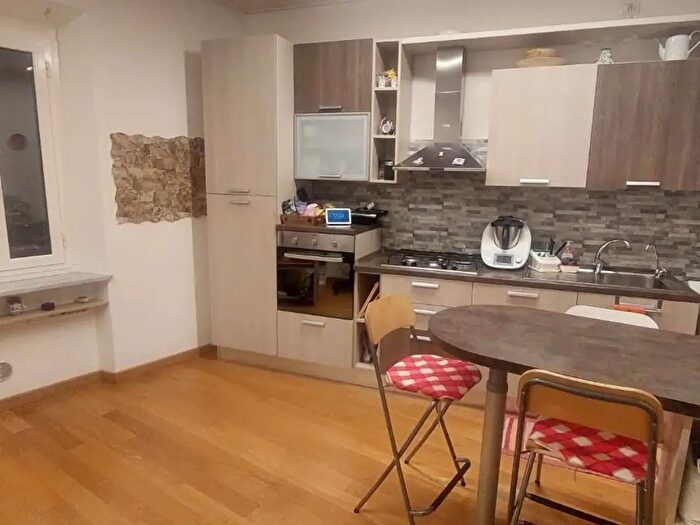 Appartamento quadrilocale in vendita in Carrara