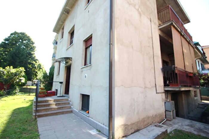 Casa quadrilocale in vendita in Via Pasubio, Cinisello Balsamo