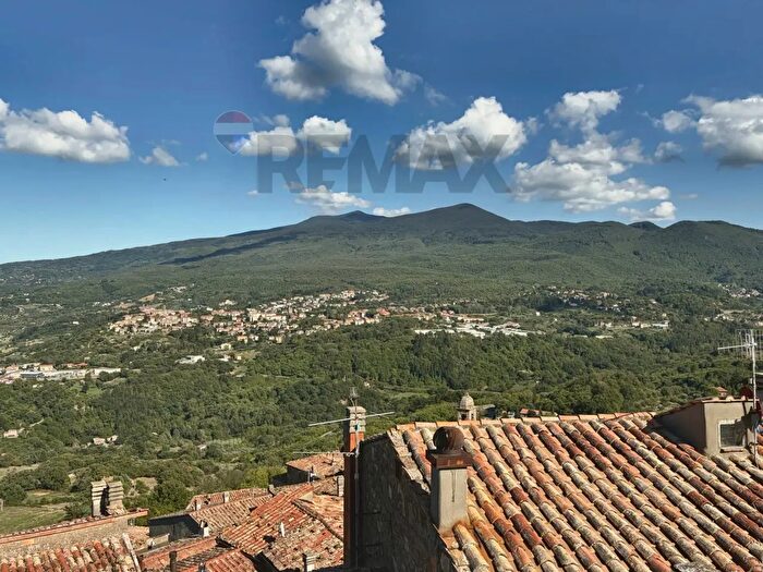 Casa con 6 locali in vendita in Via del Pretorio Snc, Arcidosso