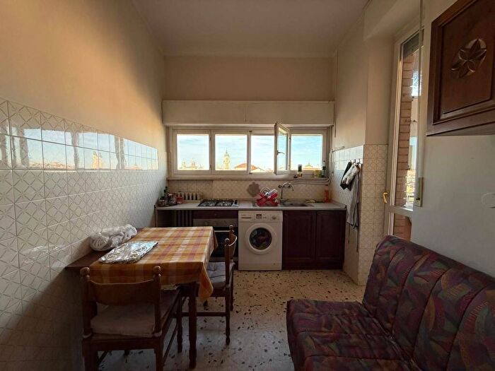 Appartamento quadrilocale in affitto in Via Caraglio, Centro Storico, Cuneo