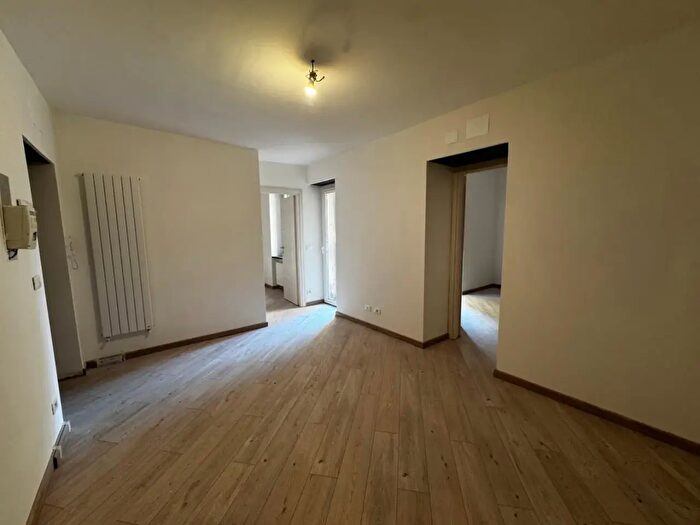 Appartamento trilocale in vendita in Via Posalunga, Genova