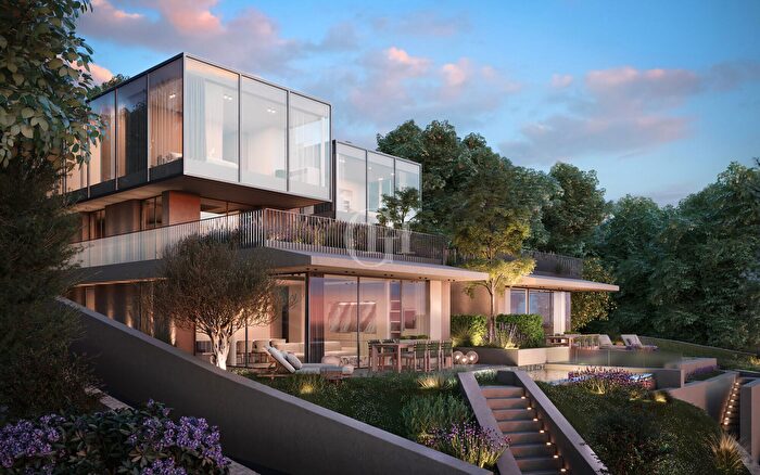 Appartamento quadrilocale in vendita in Torri Del Benaco