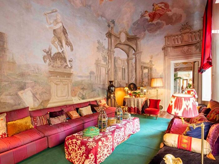 Appartamento con 6 locali in affitto in Via Maggio, Santo Spirito, Firenze