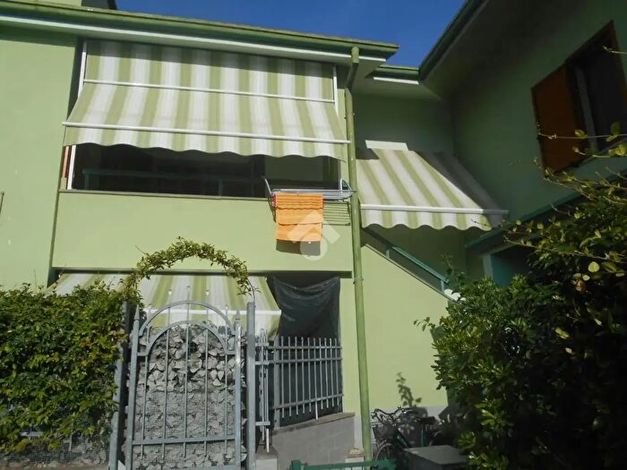 Appartamento trilocale in vendita in Via a Masina, Comacchio