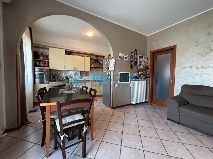 Appartamento trilocale in vendita in Creazzo