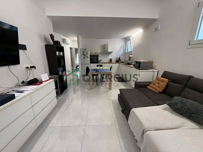 Appartamento trilocale in vendita in Via Carlo Ridolfi, Lonigo