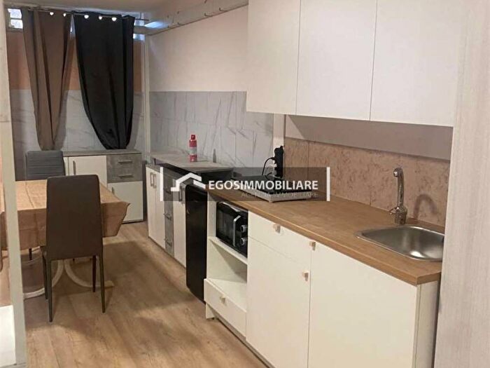 Appartamento monolocale in affitto in Lungolago Cesare Battisti, Desenzanino, Desenzano del Garda
