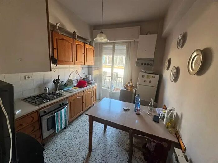 Appartamento trilocale in vendita in Piazza della Stazione, Signa
