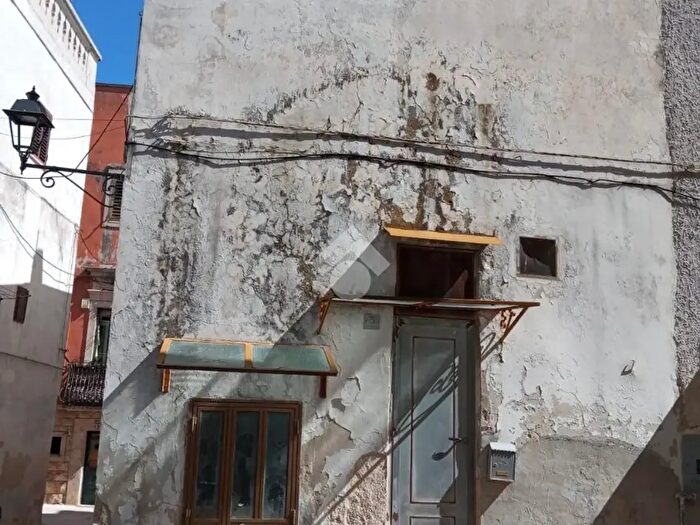 Casa quadrilocale in vendita in Via Giulio Cesare, Cassano Delle Murge