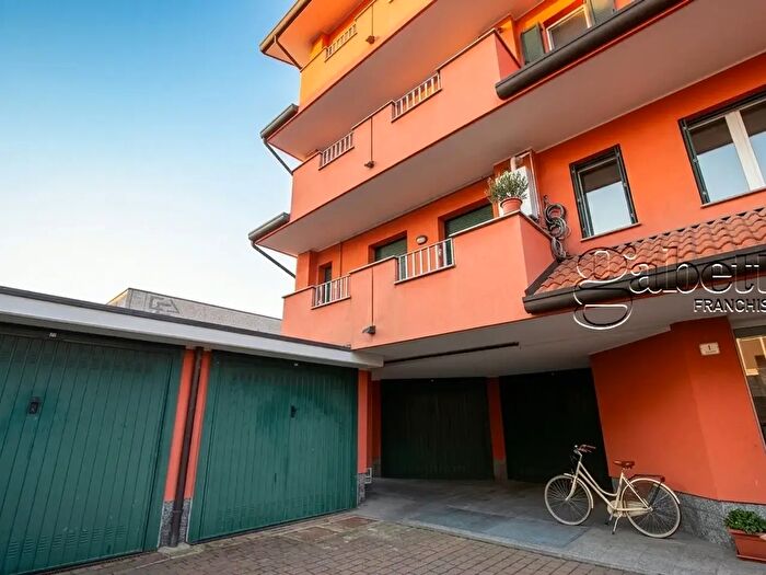 Appartamento bilocale in vendita in Via Torquato Tasso, Pogliano Milanese