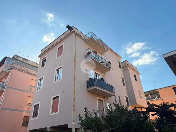 Appartamento bilocale in vendita in Via Nicola da Guardiagrele, Roma