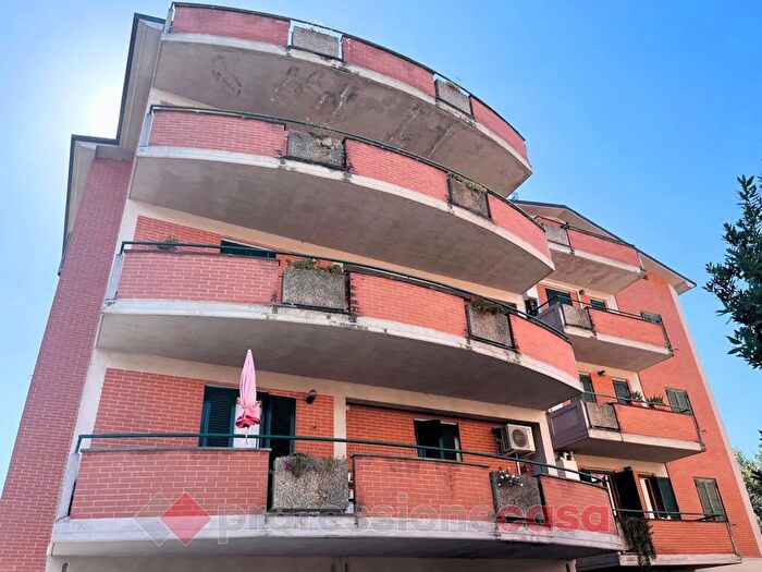 Appartamento con 5 locali in vendita in Via Luigi Pirandello, Perugia