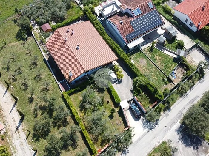 Casa con 5 locali in vendita in Roseto Degli Abruzzi