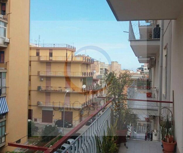 Appartamento con 5 locali in vendita in Via Guglielmo Pepe, Bagheria