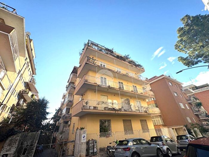 Appartamento bilocale in affitto in Via Genserico Fontana, Balduina, Roma