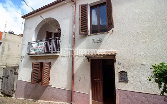 Appartamento con 5 locali in vendita in Osilo